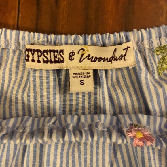 Gypsies and Moondust 🌙 Bell Sleeve Top - Picture 3 of 7